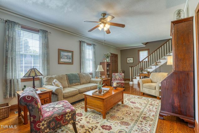 401 West Main Street, Rogersville, TN 37857