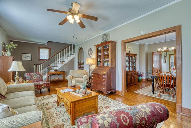 401 West Main Street, Rogersville, TN 37857