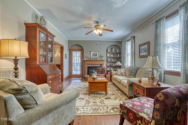 401 West Main Street, Rogersville, TN 37857