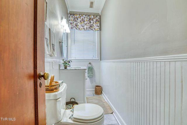 401 West Main Street, Rogersville, TN 37857