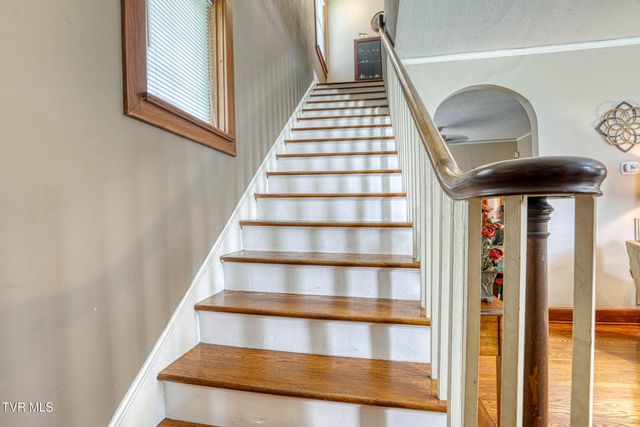 401 West Main Street, Rogersville, TN 37857