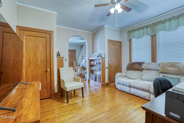401 West Main Street, Rogersville, TN 37857