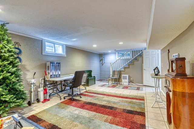 401 West Main Street, Rogersville, TN 37857