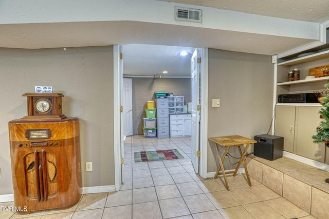 401 West Main Street, Rogersville, TN 37857