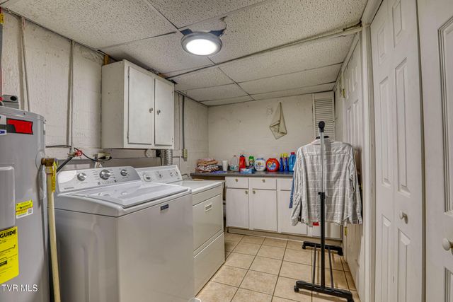 401 West Main Street, Rogersville, TN 37857