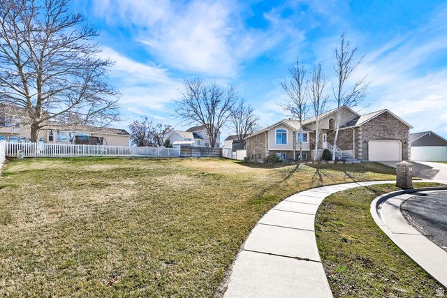 2953 W 4650 S, Roy, UT 84067