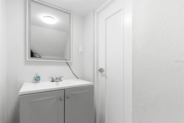 56 CALLE F KRUG CONDADO 2, San Juan, PR 00907