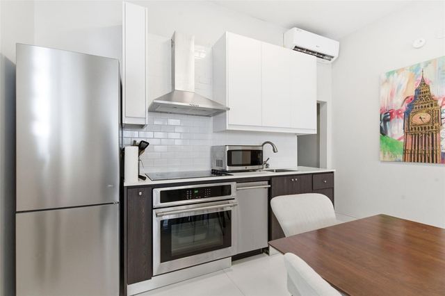 56 CALLE F KRUG CONDADO 2, San Juan, PR 00907