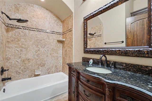 2605 SW 68th St, Lawton, OK 73505
