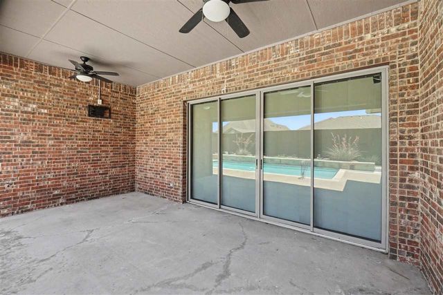 2605 SW 68th St, Lawton, OK 73505