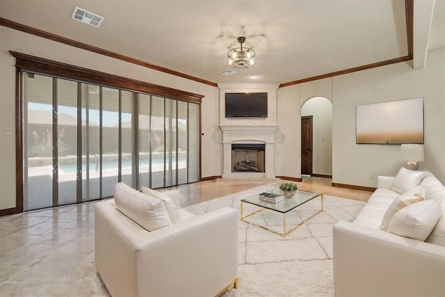 2605 SW 68th St, Lawton, OK 73505