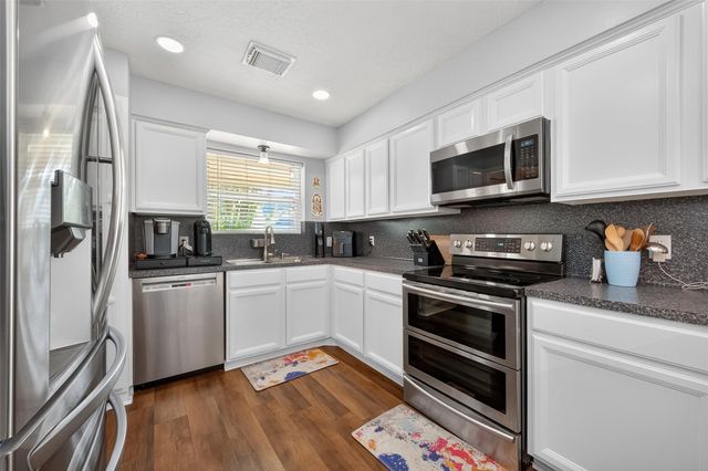 3023 Highland Laurels Drive, Kingwood, TX 77345