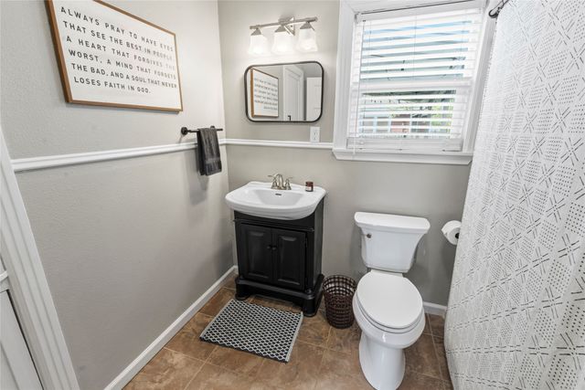 940 Davis N, Sulphur Springs, TX 75482