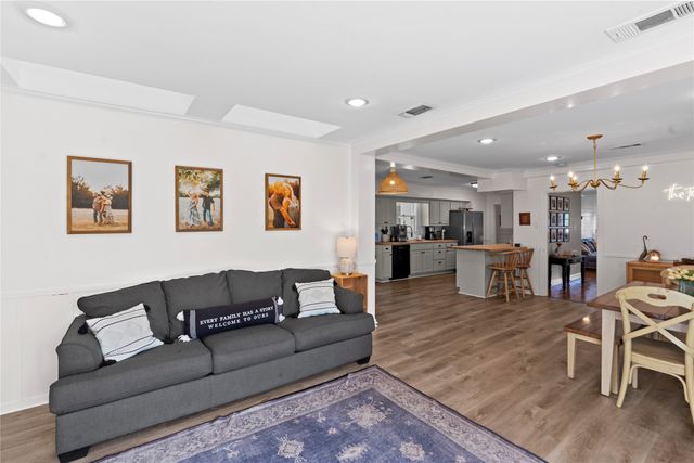 940 Davis N, Sulphur Springs, TX 75482