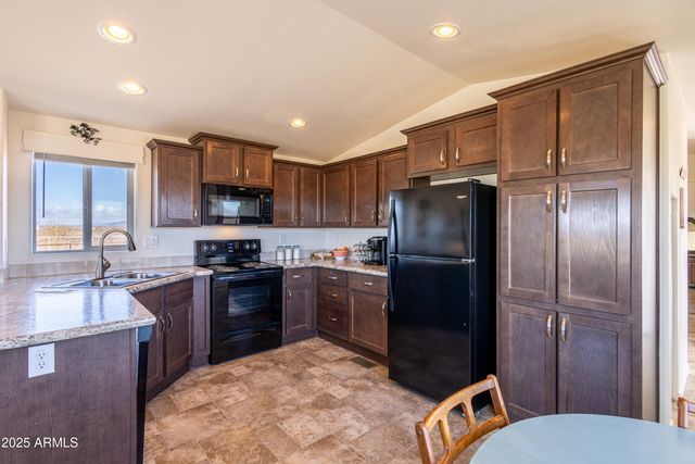 45409 W LURAY Road, Wickenburg, AZ 85390