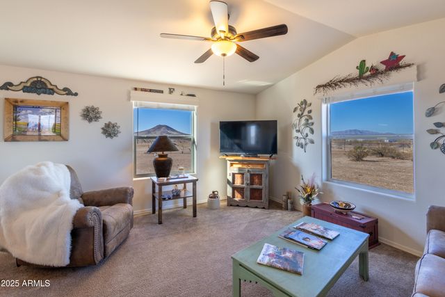 45409 W LURAY Road, Wickenburg, AZ 85390