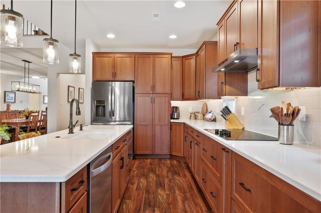 263 Liberty Blvd, Cecil, PA 15317