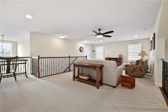 263 Liberty Blvd, Cecil, PA 15317