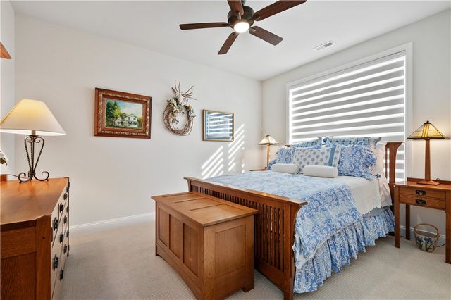 263 Liberty Blvd, Cecil, PA 15317