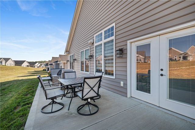 263 Liberty Blvd, Cecil, PA 15317