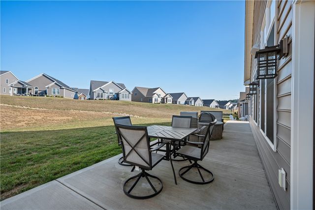 263 Liberty Blvd, Cecil, PA 15317