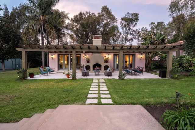 16356 Rambla De Las Flores, Rancho Santa Fe, CA 92067