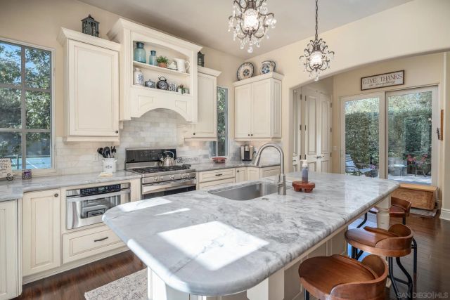 16356 Rambla De Las Flores, Rancho Santa Fe, CA 92067