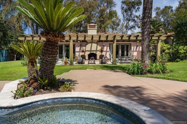 16356 Rambla De Las Flores, Rancho Santa Fe, CA 92067