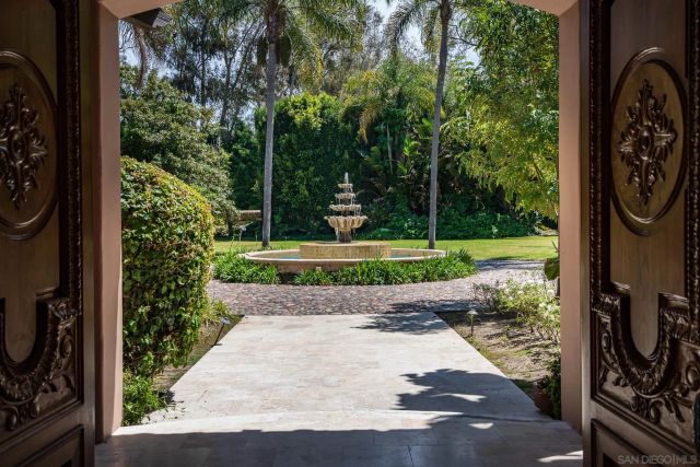16356 Rambla De Las Flores, Rancho Santa Fe, CA 92067