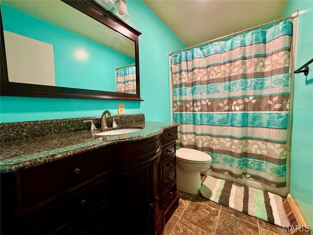 2923 Buena Vista Avenue, Alton, IL 62002