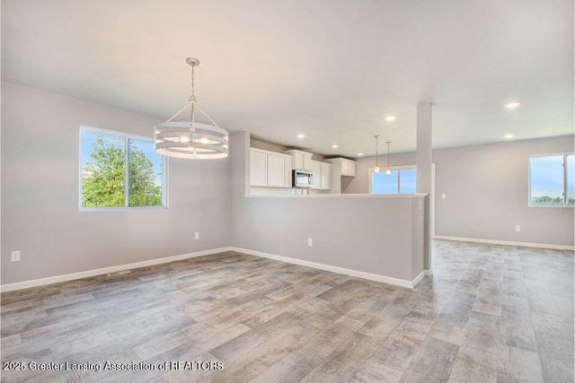 2905 Moccasin Drive, Dewitt, MI 48820