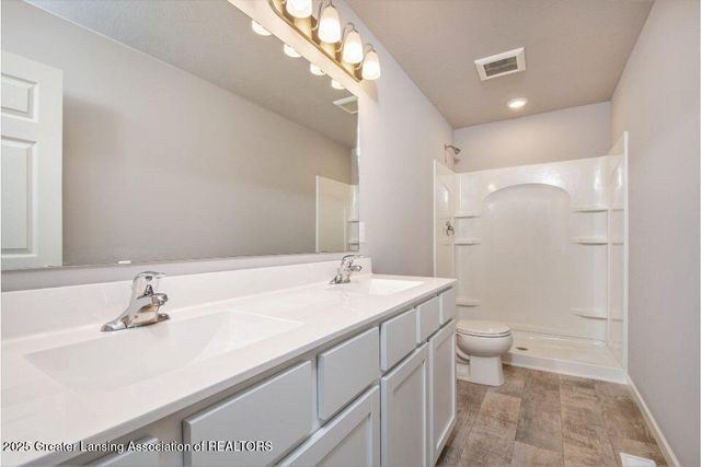 2905 Moccasin Drive, Dewitt, MI 48820