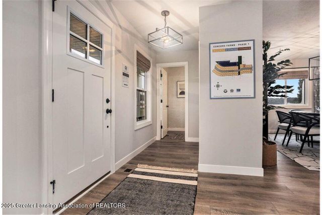 2905 Moccasin Drive, Dewitt, MI 48820