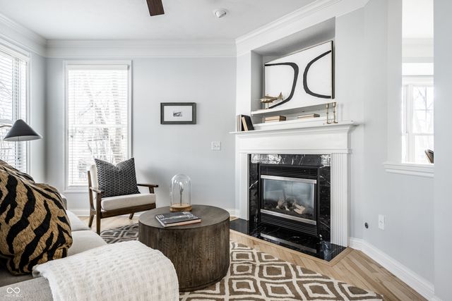 8635 Meridian Square Drive, Indianapolis, IN 46240