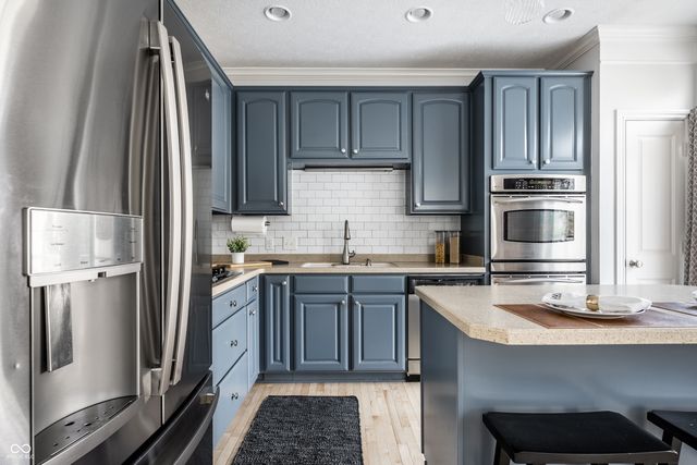 8635 Meridian Square Drive, Indianapolis, IN 46240