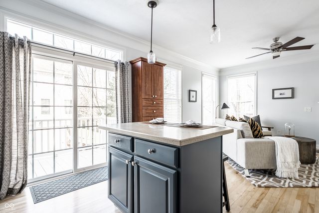 8635 Meridian Square Drive, Indianapolis, IN 46240