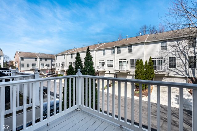 8635 Meridian Square Drive, Indianapolis, IN 46240