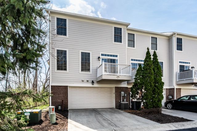 8635 Meridian Square Drive, Indianapolis, IN 46240