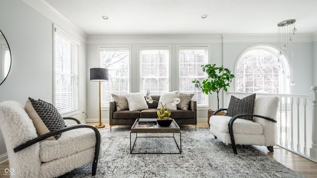 8635 Meridian Square Drive, Indianapolis, IN 46240