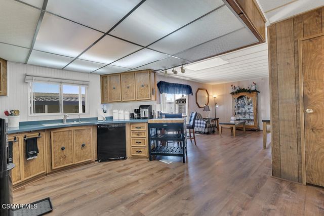 92 Poinsettia Gardens Drive, Ventura, CA 93004