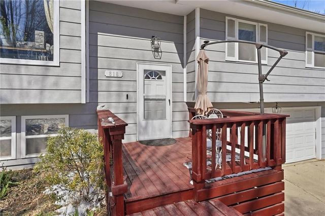 818 NE 115th Street, Kansas City, MO 64155