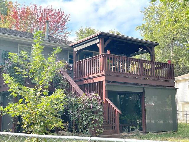 818 NE 115th Street, Kansas City, MO 64155