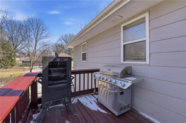 818 NE 115th Street, Kansas City, MO 64155