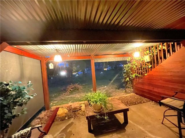 818 NE 115th Street, Kansas City, MO 64155