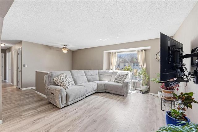 818 NE 115th Street, Kansas City, MO 64155