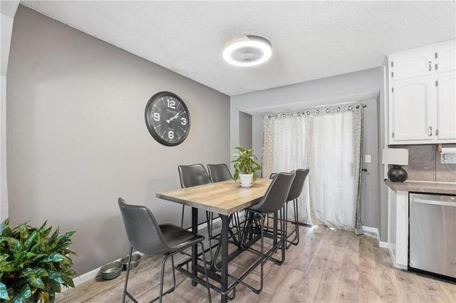 818 NE 115th Street, Kansas City, MO 64155