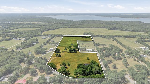 2134 Flowing Wells Road, Pottsboro, TX 75076