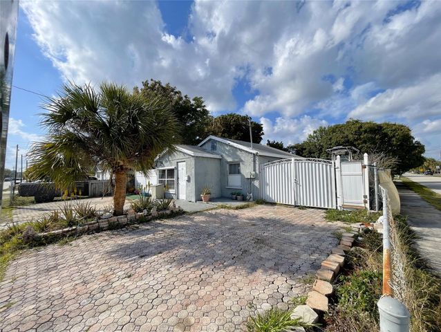 109 NW Eller St, Deerfield Beach, FL 33441