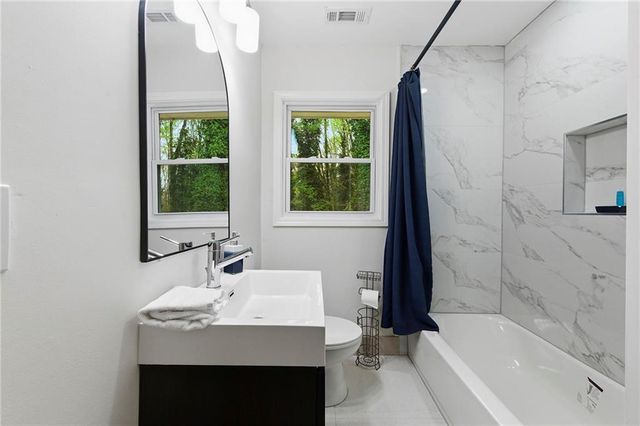 5300 Timbo Lane SW, Mableton, GA 30126