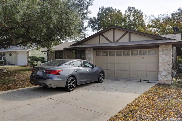 9602 Gold HL, San Antonio, TX 78245